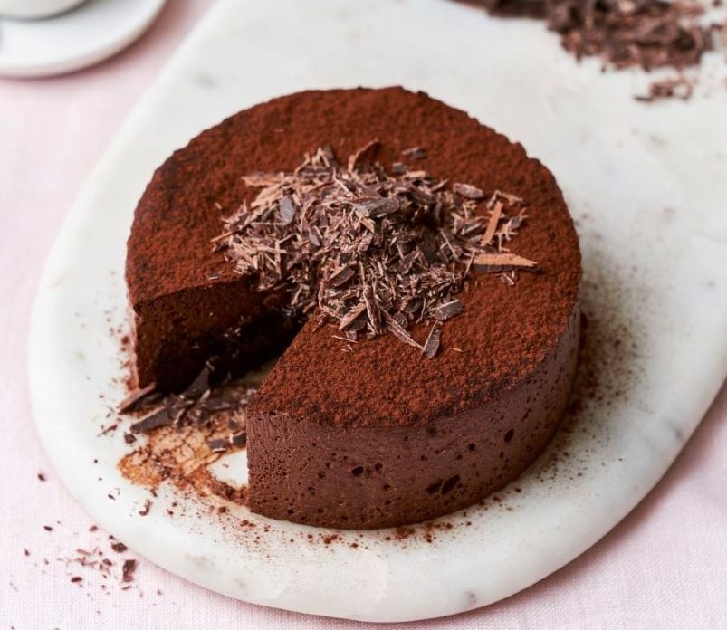 Chocolate Cake With Whipped Chocolate Ganache Recipe