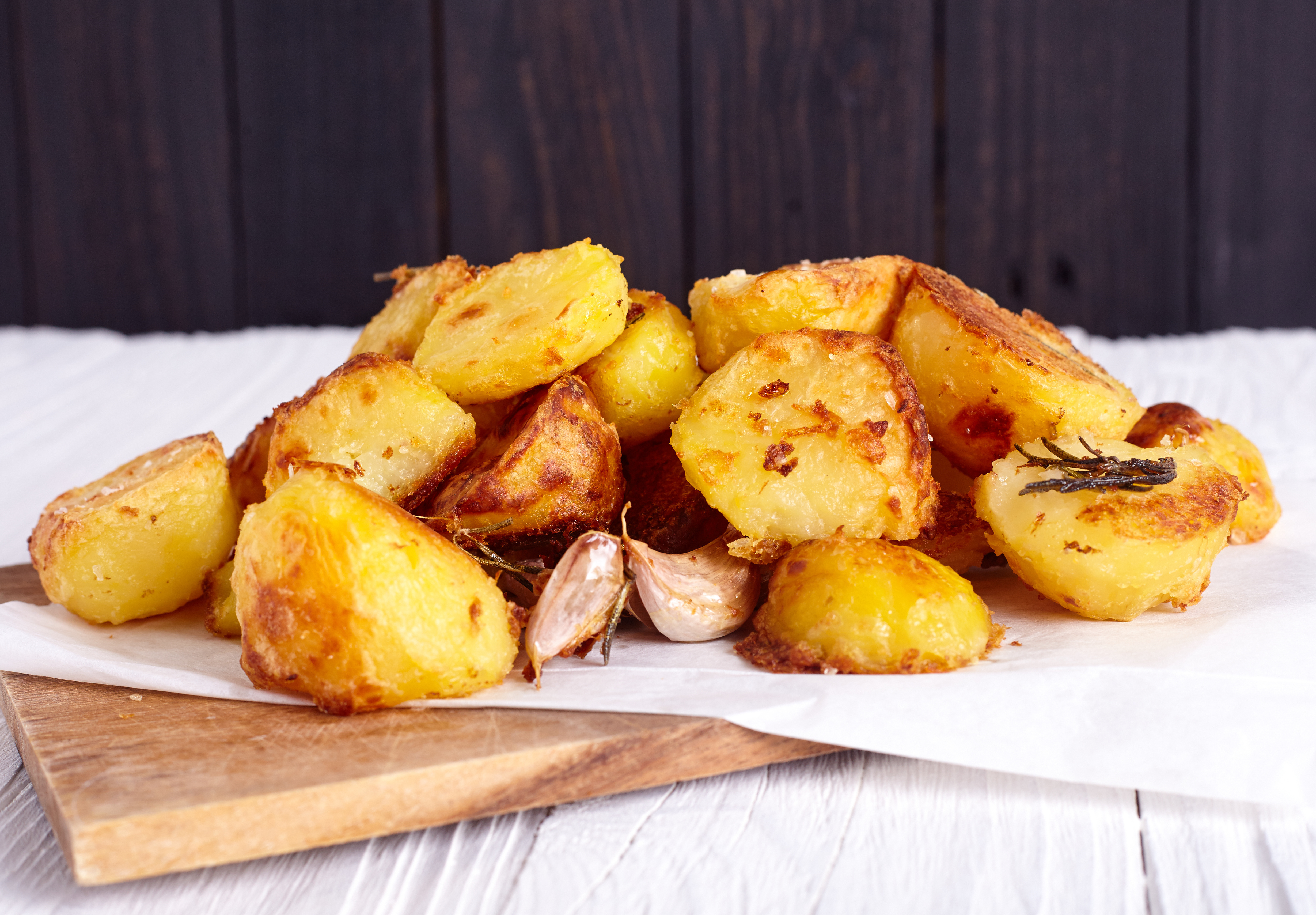 Recipe for perfect crispy roast potatoes