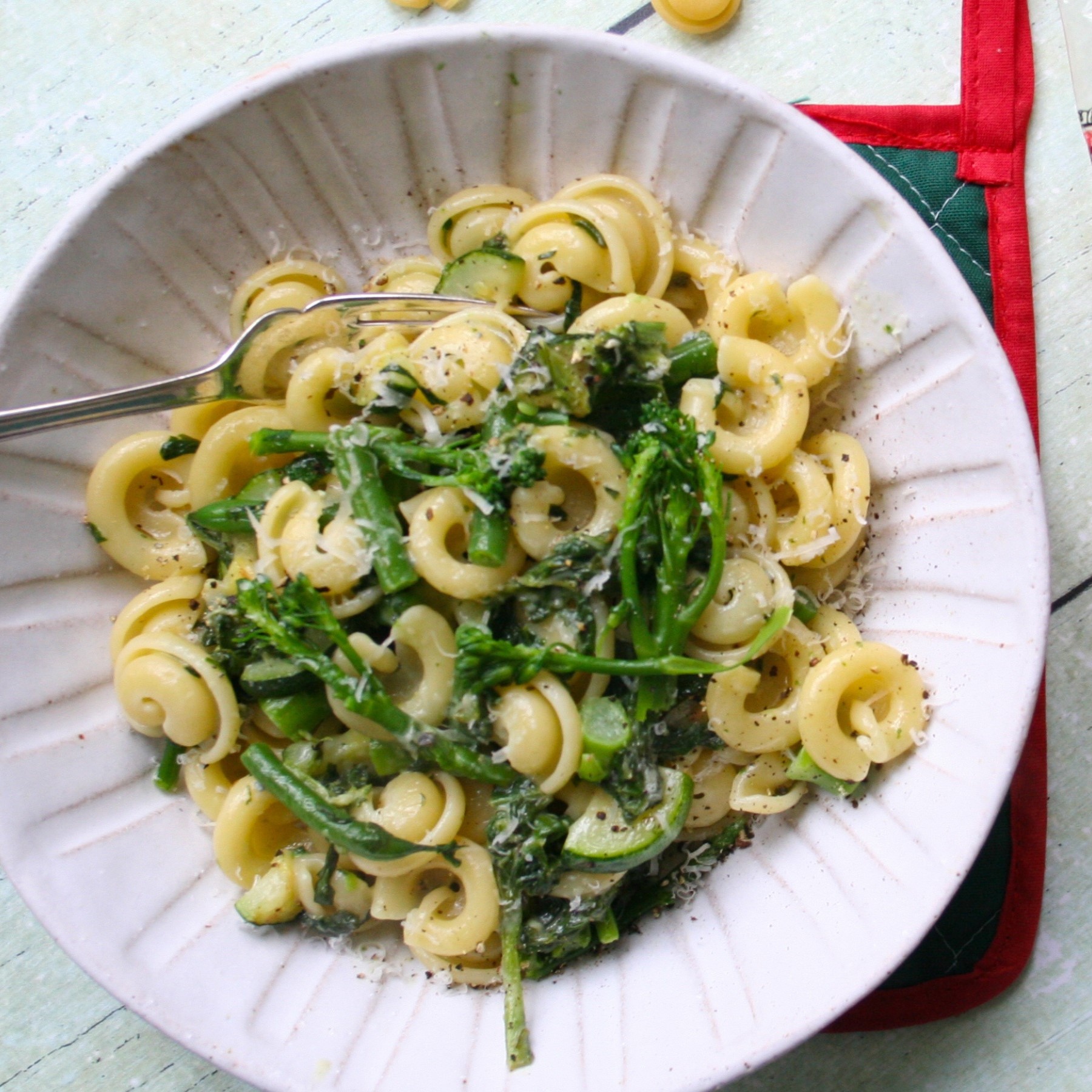 Cappelletti Pasta with Blue Cheese & Green Vegetables