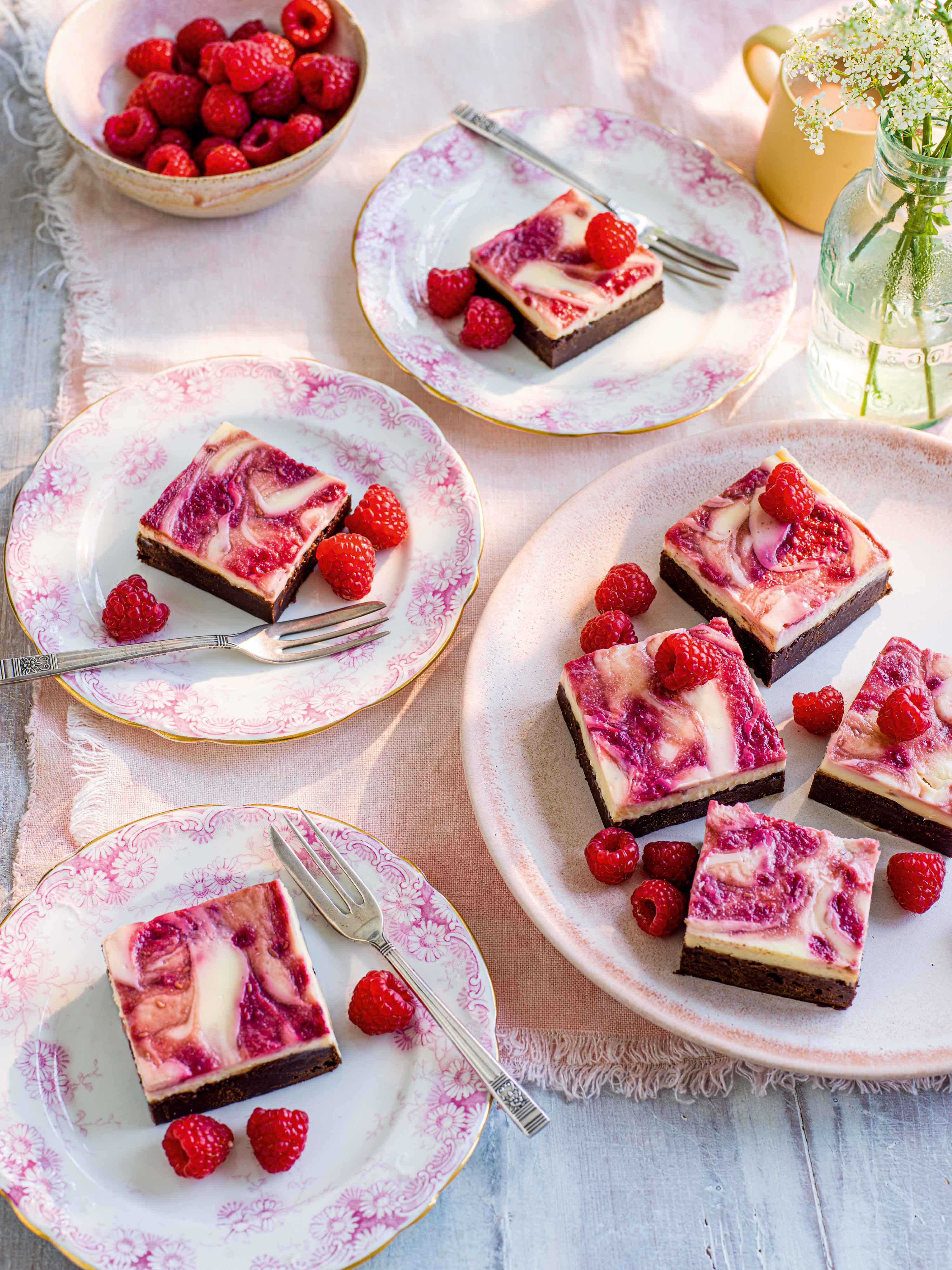 Chocolate & Raspberry Ripple Cheesecake Brownies