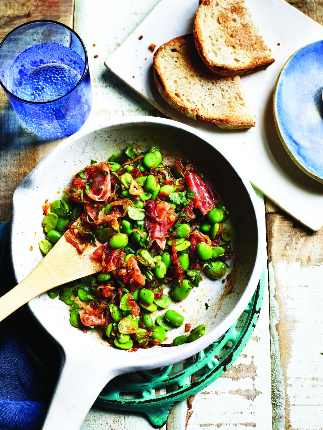 Broad Beans with Serrano Ham