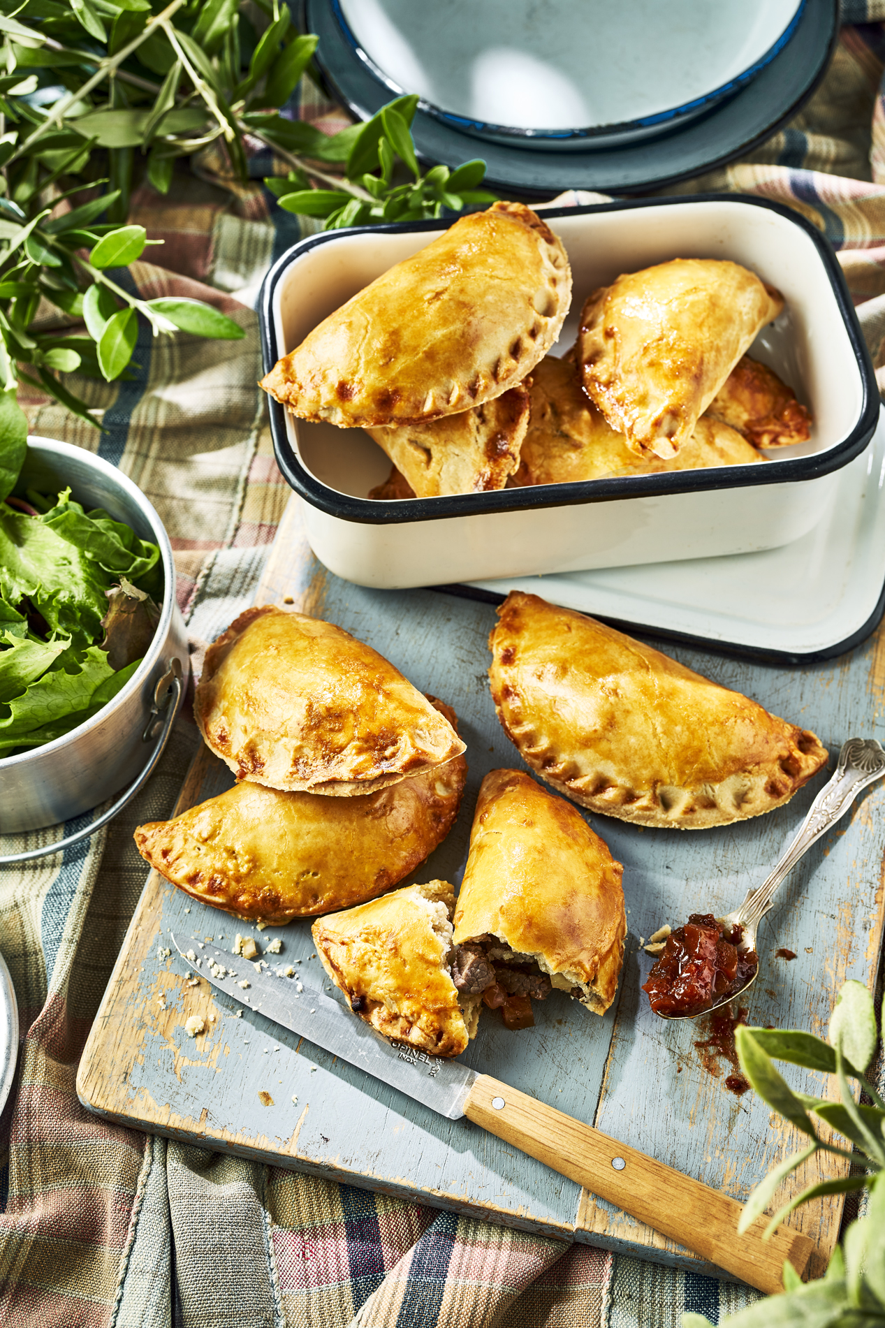 Mini Beef Pasties with Tomato & Chilli Chutney