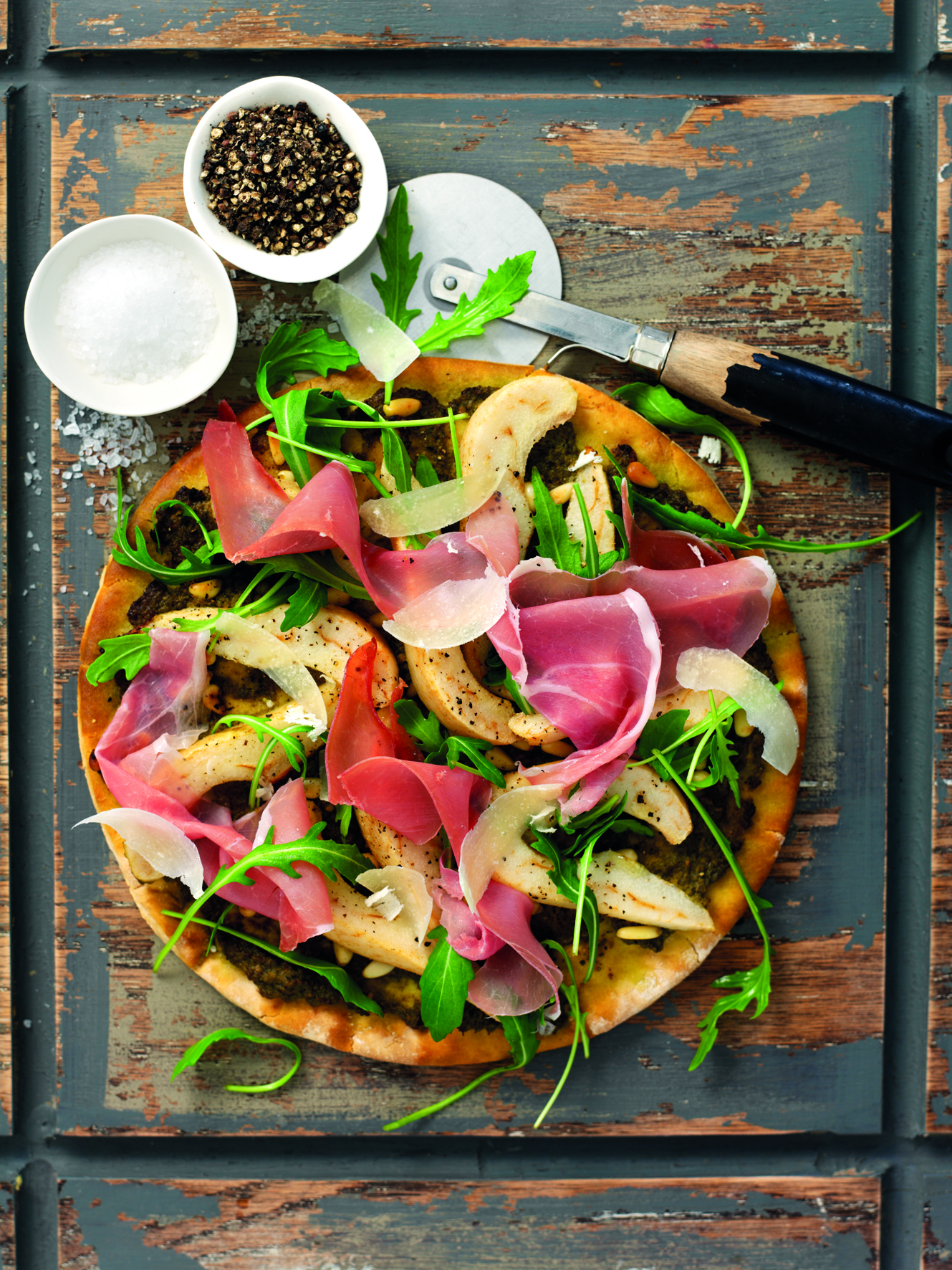 Pear, Parma Ham and Rocket Pizza