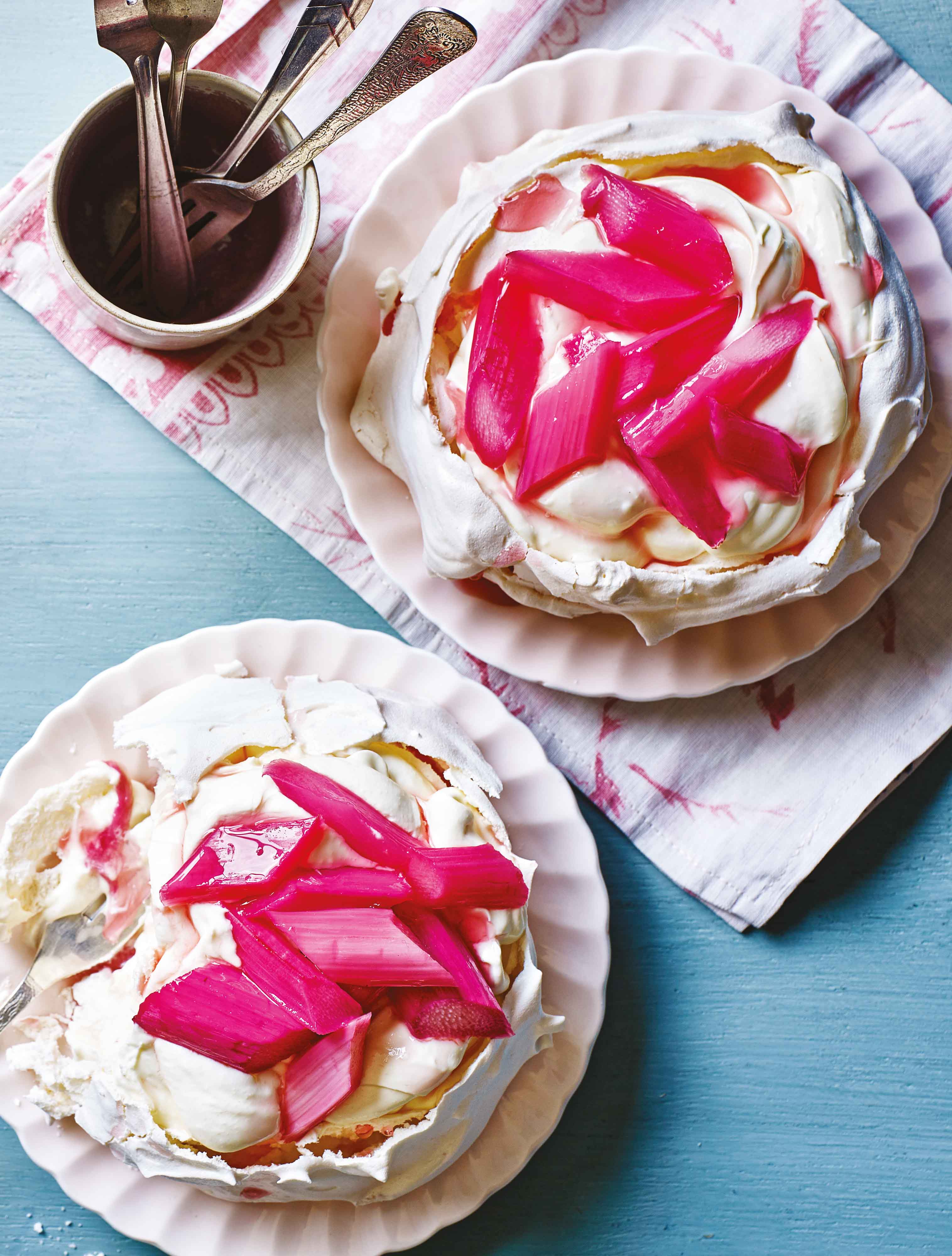 Elderflower & Rhubarb Pavlovas